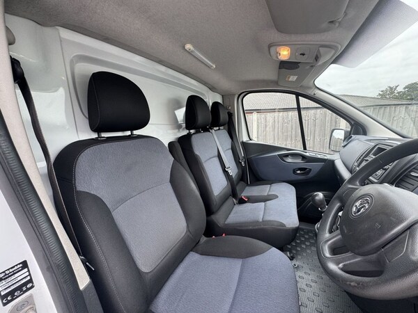 Used Vauxhall Vivaro 2018 for sale - 76080923: Photo 22