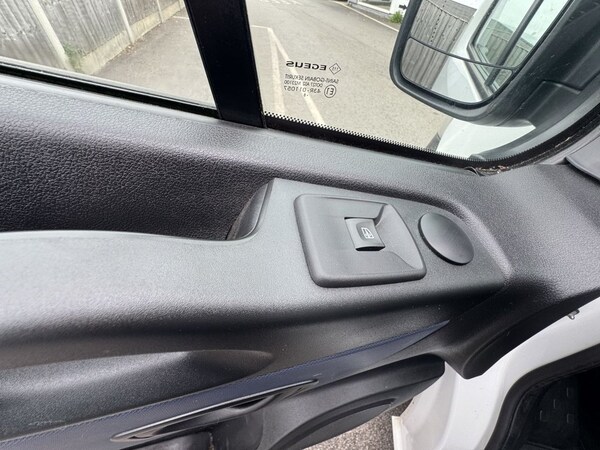 Used Vauxhall Vivaro 2018 for sale - 76080923: Photo 43