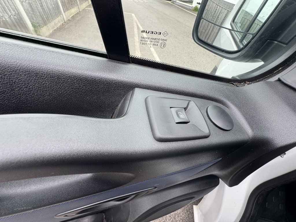 Used Vauxhall Vivaro 2018 for sale - 76080923: Photo 44