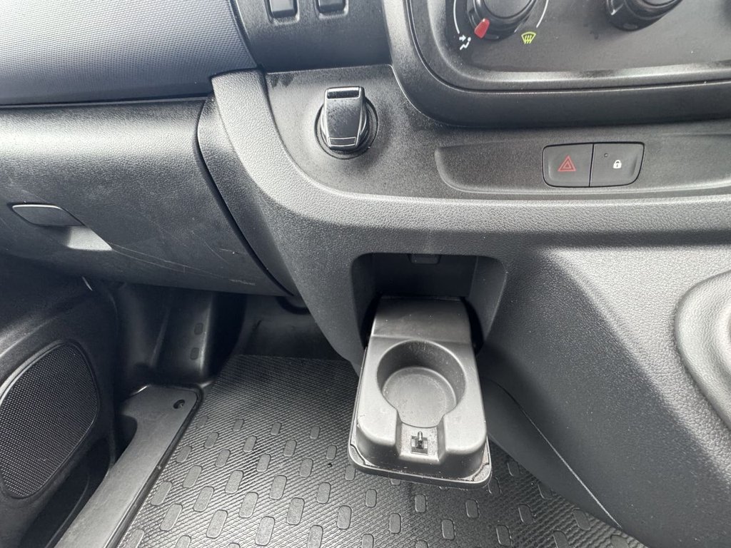 Used Vauxhall Vivaro 2018 for sale - 76080923: Photo 46