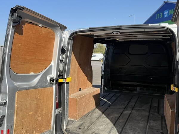 Used Ford Transit Custom 2018 for sale - 74319686: Photo 6