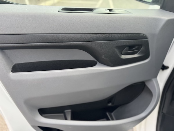 Used Vauxhall Vivaro 2021 for sale - 75642126: Photo 41