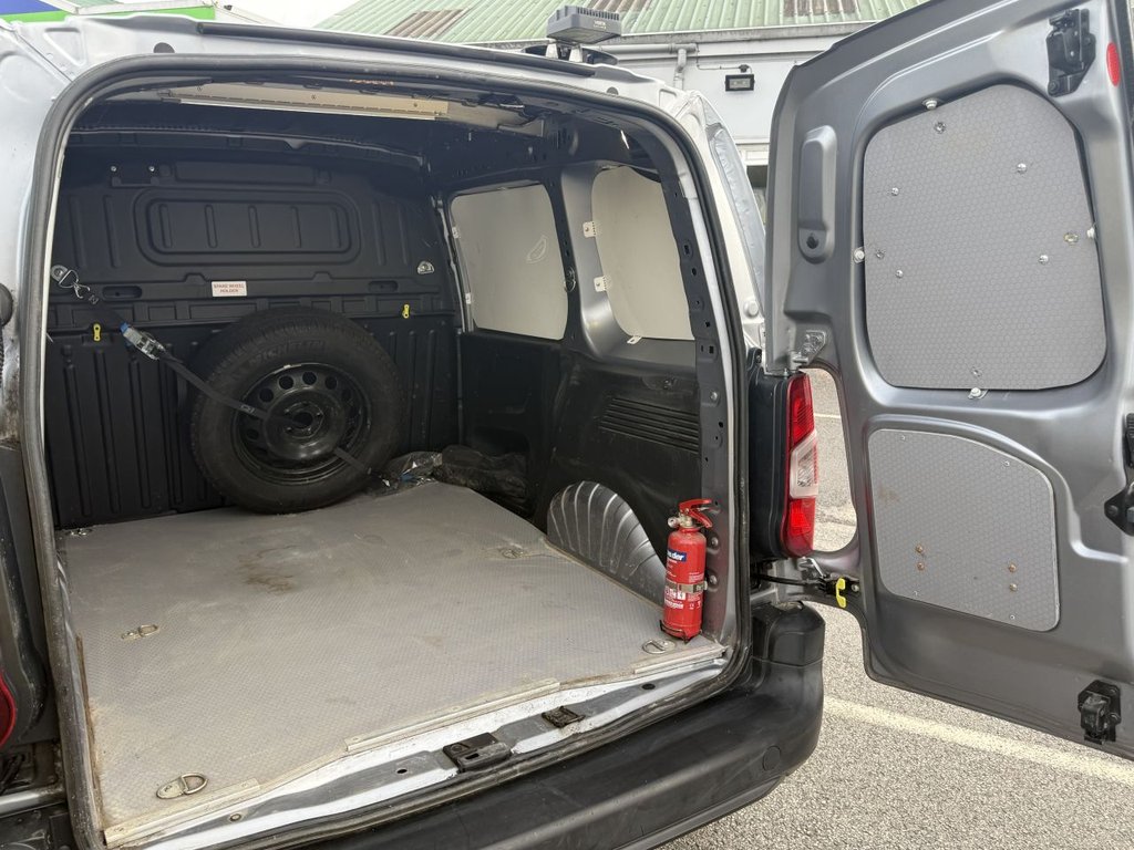 Used Peugeot Partner 2020 for sale - 77370150: Photo 12