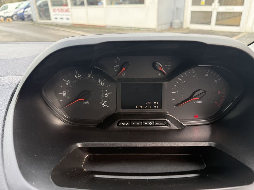 Used Peugeot Partner 2020 for sale - 77370150: Photo 27