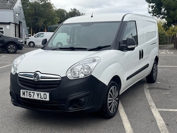 Used Vauxhall Combo 2017 for sale - 76210497: Photo