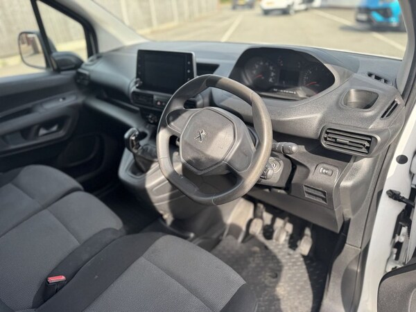 Used Peugeot Partner 2020 for sale - 75653931: Photo 20