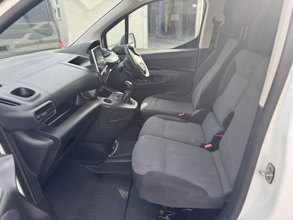 Used Peugeot Partner 2020 for sale - 75653931: Photo 35