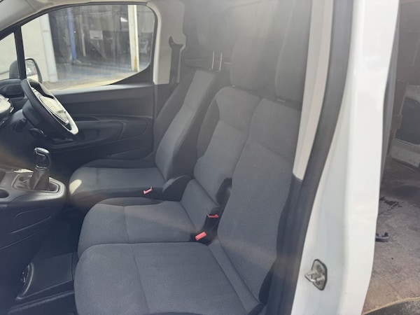 Used Peugeot Partner 2020 for sale - 75653931: Photo 36