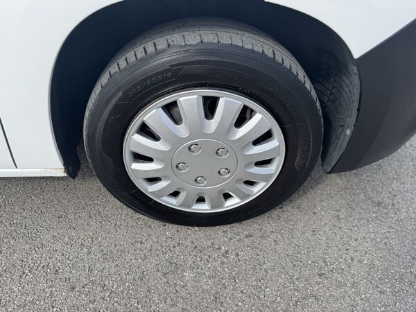 Used Peugeot Partner 2020 for sale - 75653931: Photo 41