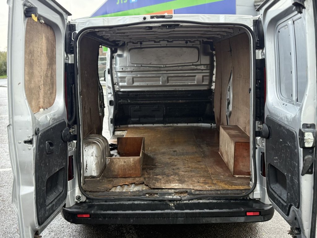 Used Vauxhall Vivaro 2018 for sale - 76445772: Photo 5