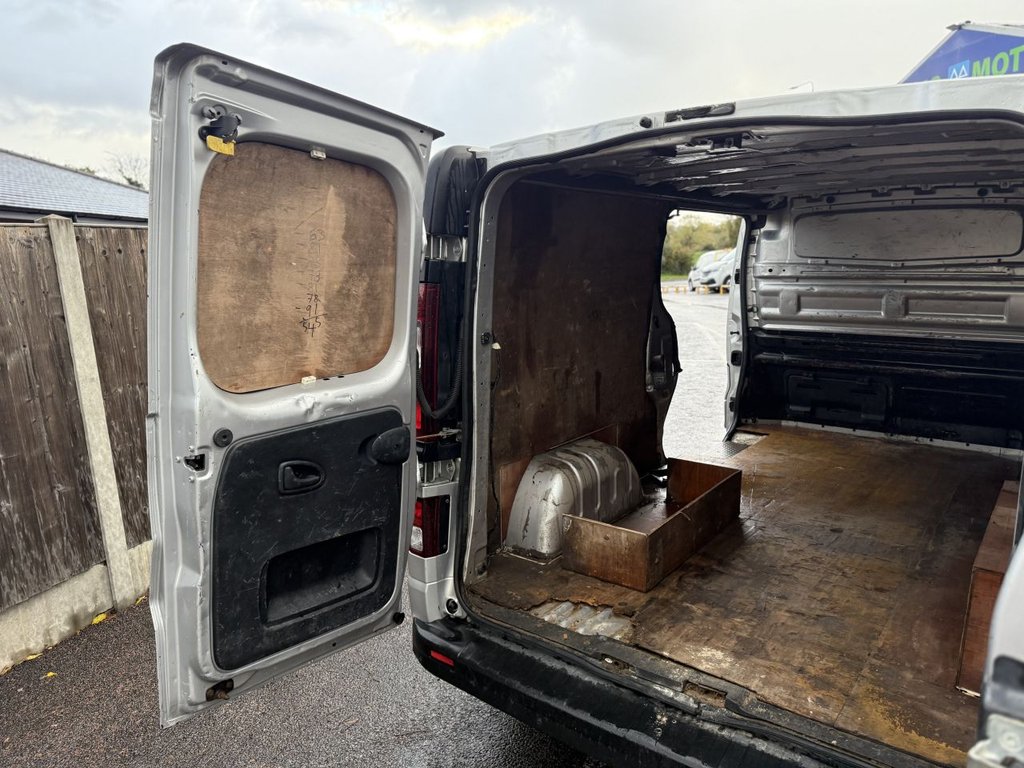 Used Vauxhall Vivaro 2018 for sale - 76445772: Photo 6