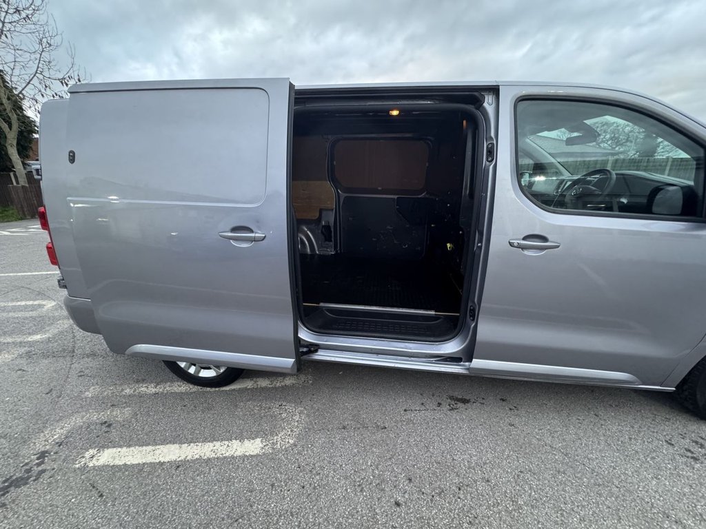 Used Vauxhall Vivaro 2021 for sale - 77609141: Photo 26