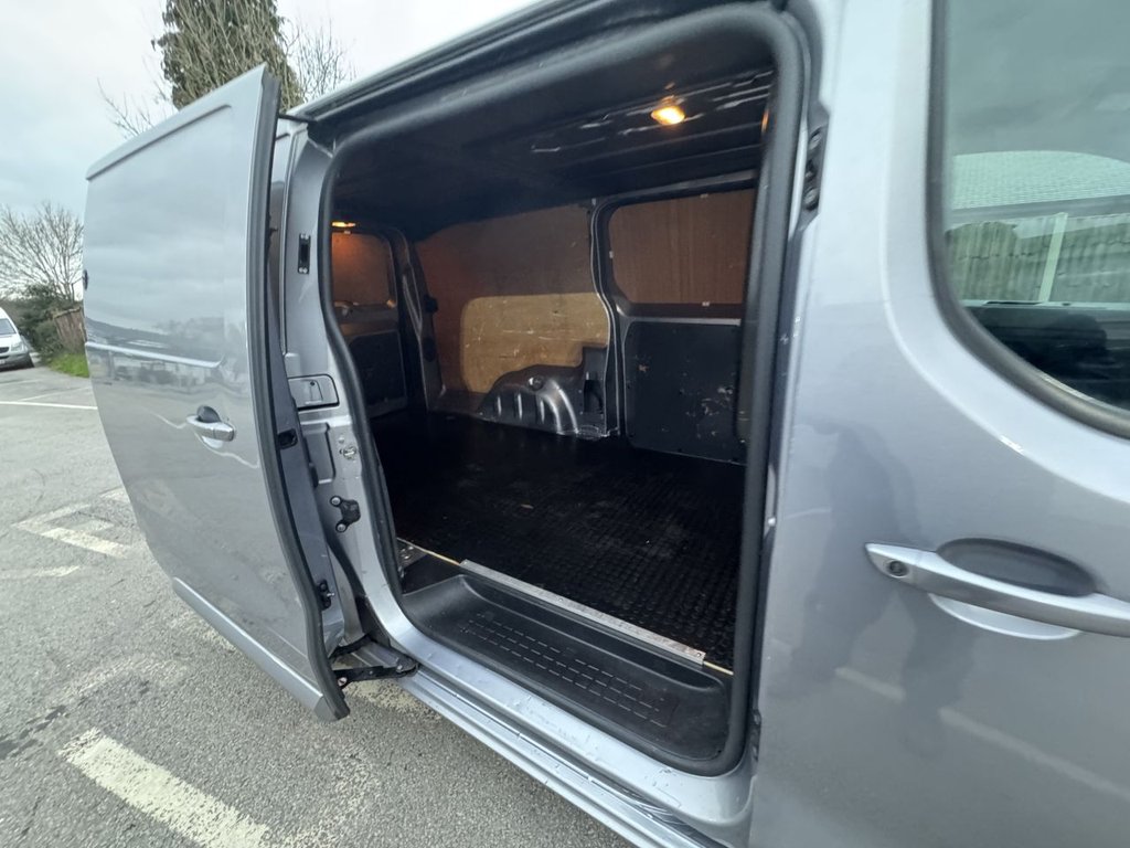 Used Vauxhall Vivaro 2021 for sale - 77609141: Photo 29