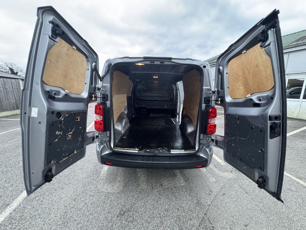 Used Vauxhall Vivaro 2021 for sale - 77609141: Photo 30