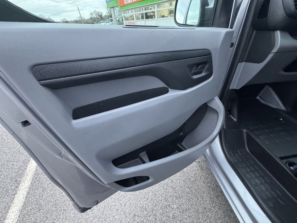 Used Vauxhall Vivaro 2021 for sale - 77609141: Photo 43