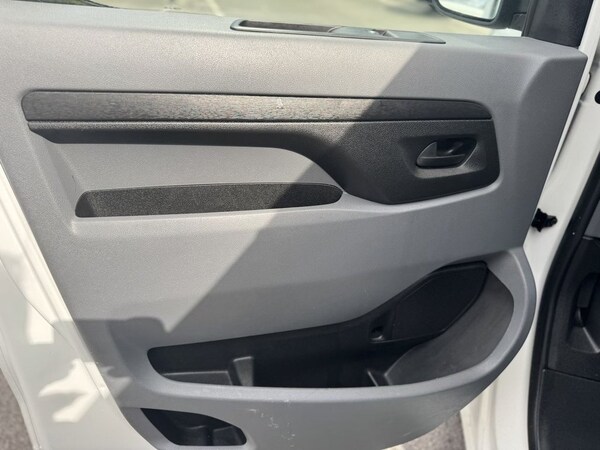Used Peugeot Expert 2021 for sale - 75653913: Photo 45