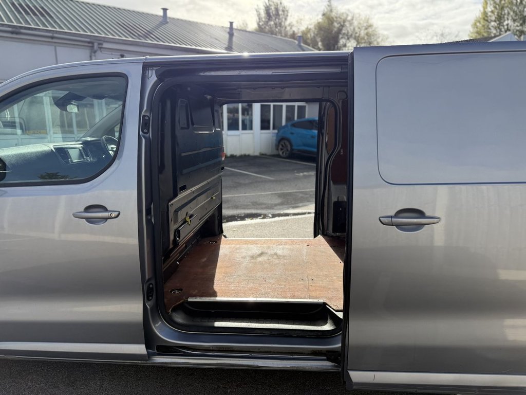 Used Vauxhall Vivaro 2020 for sale - 76469742: Photo 12