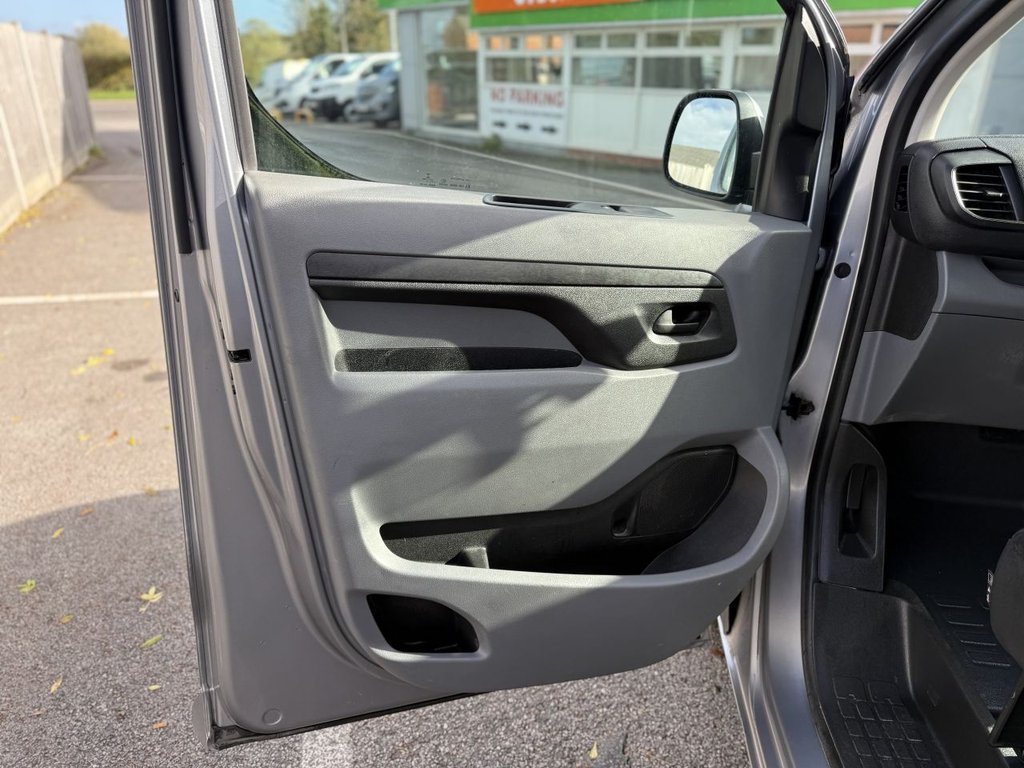 Used Vauxhall Vivaro 2020 for sale - 76469742: Photo 17