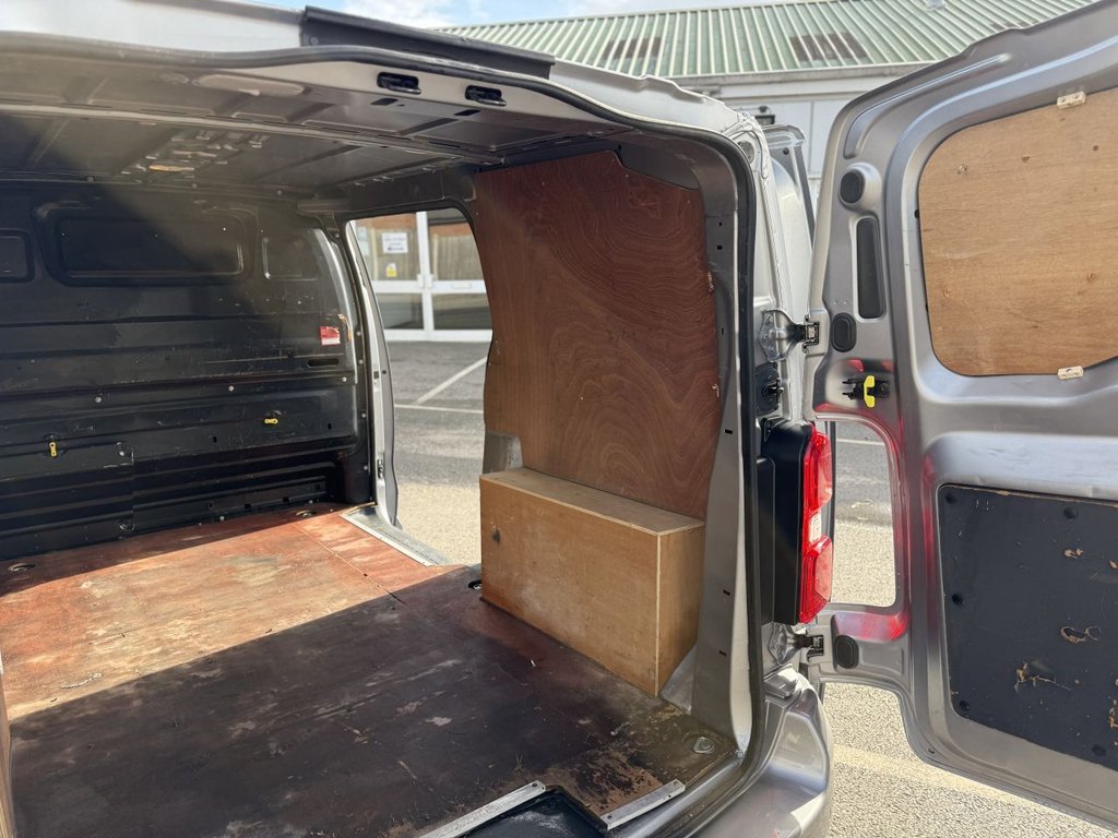 Used Vauxhall Vivaro 2020 for sale - 76469742: Photo 9