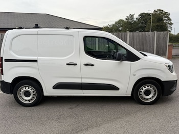 Used Vauxhall Combo 2019 for sale - 76118929: Photo 2