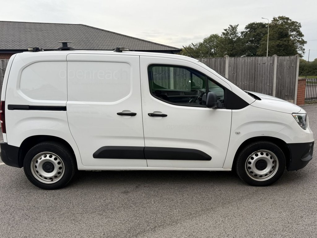 Used Vauxhall Combo 2019 for sale - 76118929: Photo 3