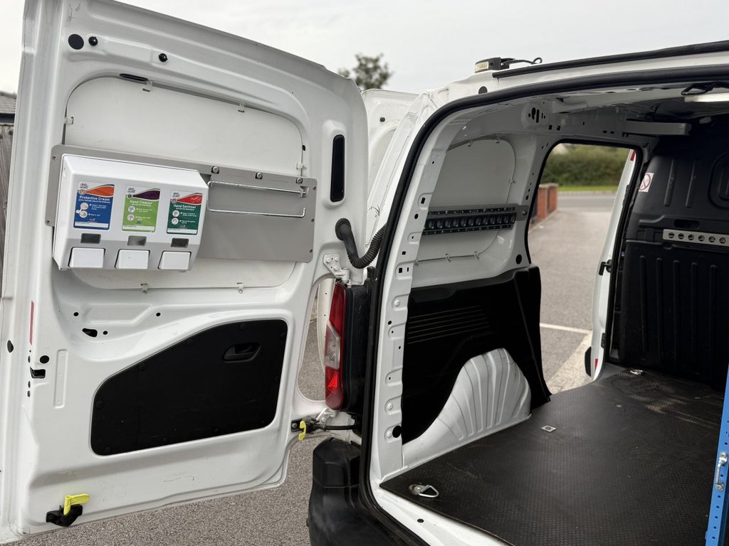 Used Vauxhall Combo 2019 for sale - 76118929: Photo 9