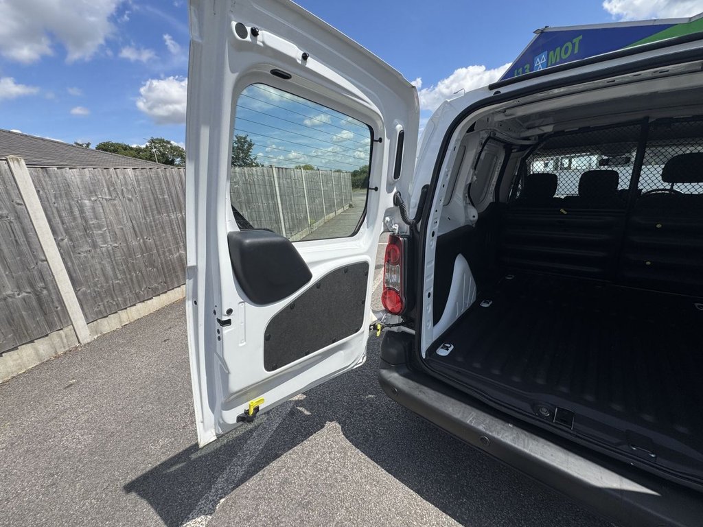 Vehicle 29