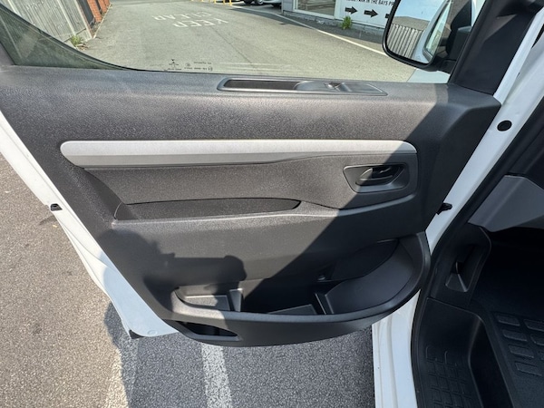 Used Vauxhall Vivaro 2021 for sale - 74986301: Photo 50