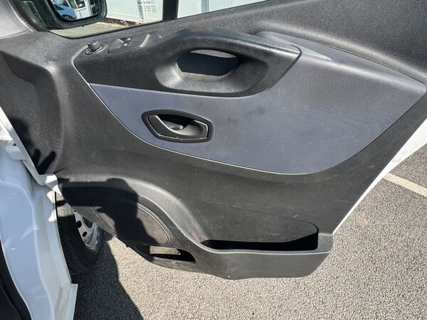 Used Vauxhall Vivaro 2017 for sale - 75009734: Photo 20