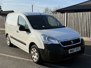 Used Peugeot Partner 2018 for sale - 74156136: Photo
