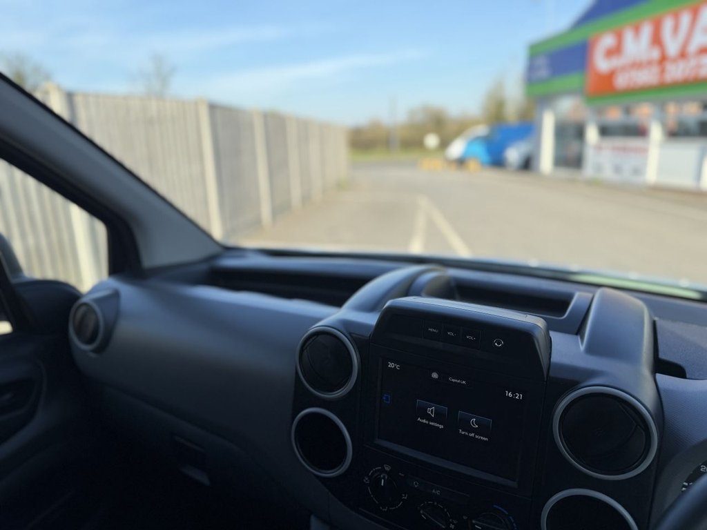 Vehicle 29