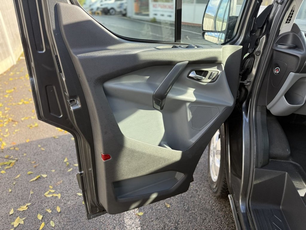 Used Ford Transit Custom 2017 for sale - 76367821: Photo 16
