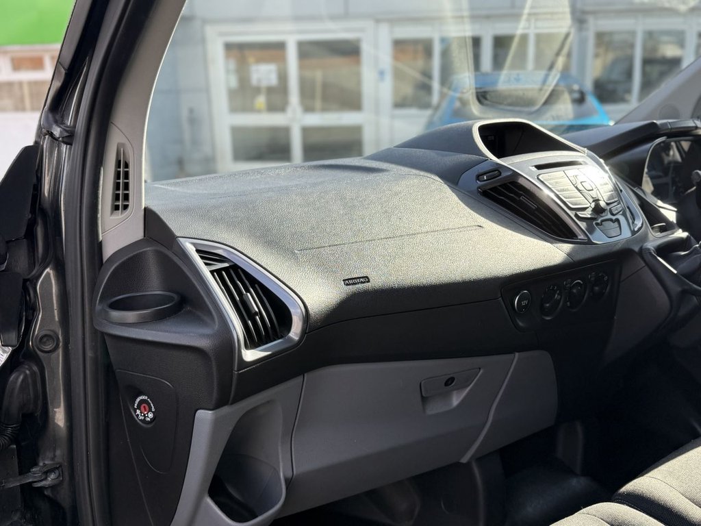 Used Ford Transit Custom 2017 for sale - 76367821: Photo 17