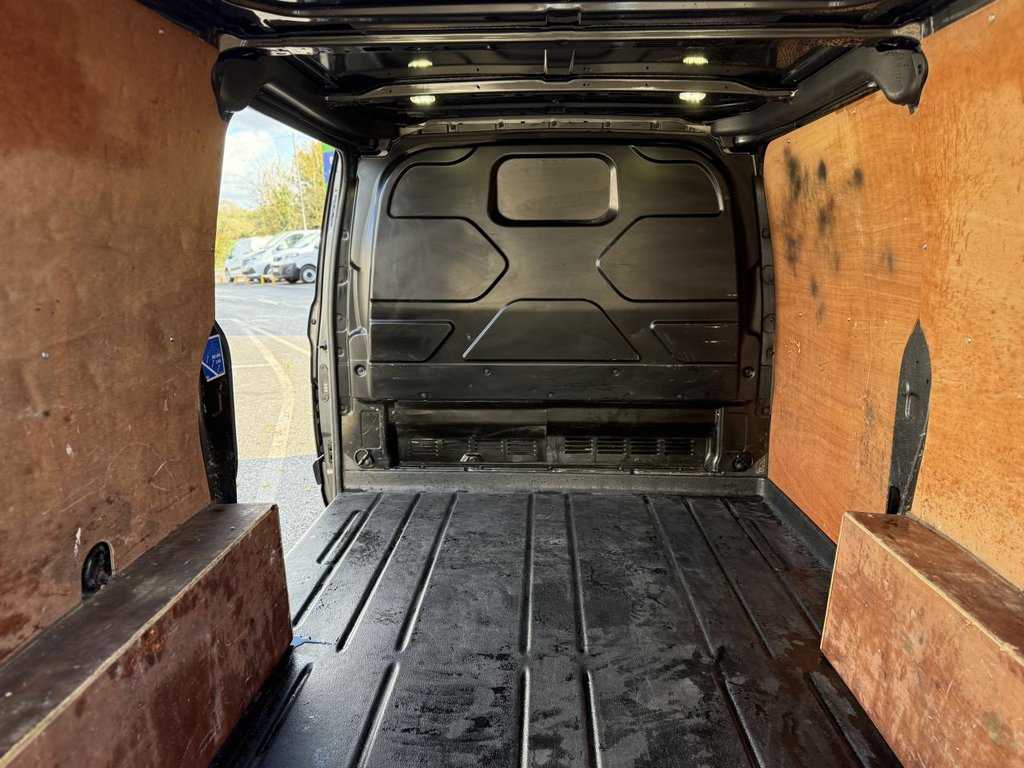 Used Ford Transit Custom 2017 for sale - 76367821: Photo 9