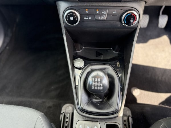 Used Ford Fiesta Van 2019 for sale - 74616803: Photo 23