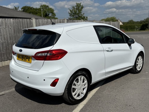 Used Ford Fiesta Van 2019 for sale - 74616803: Photo 3