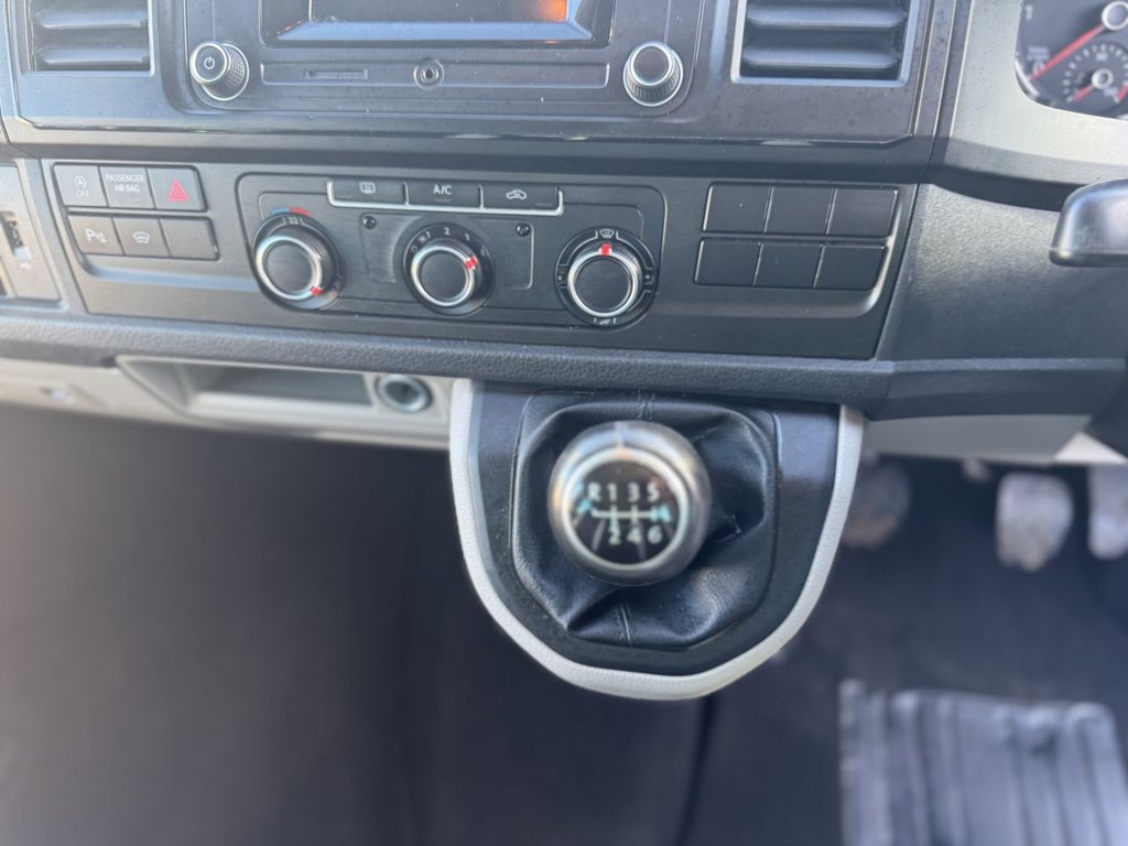 Used Volkswagen Transporter 2016 for sale - 76632279: Photo 24