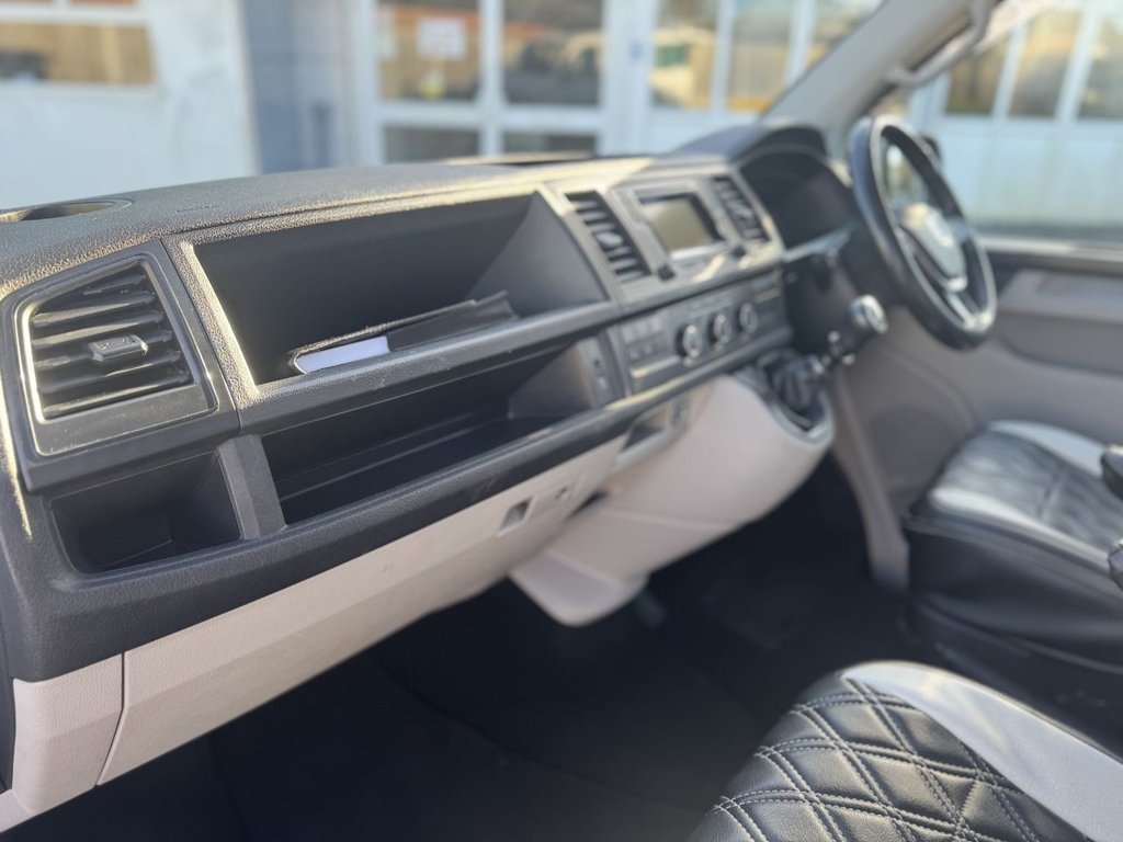 Used Volkswagen Transporter 2016 for sale - 76632279: Photo 48