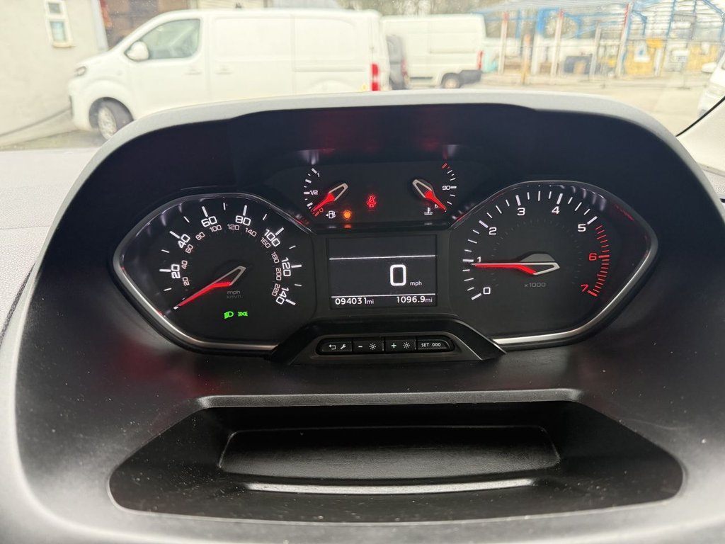 Used Peugeot Partner 2022 for sale - 77369880: Photo 31