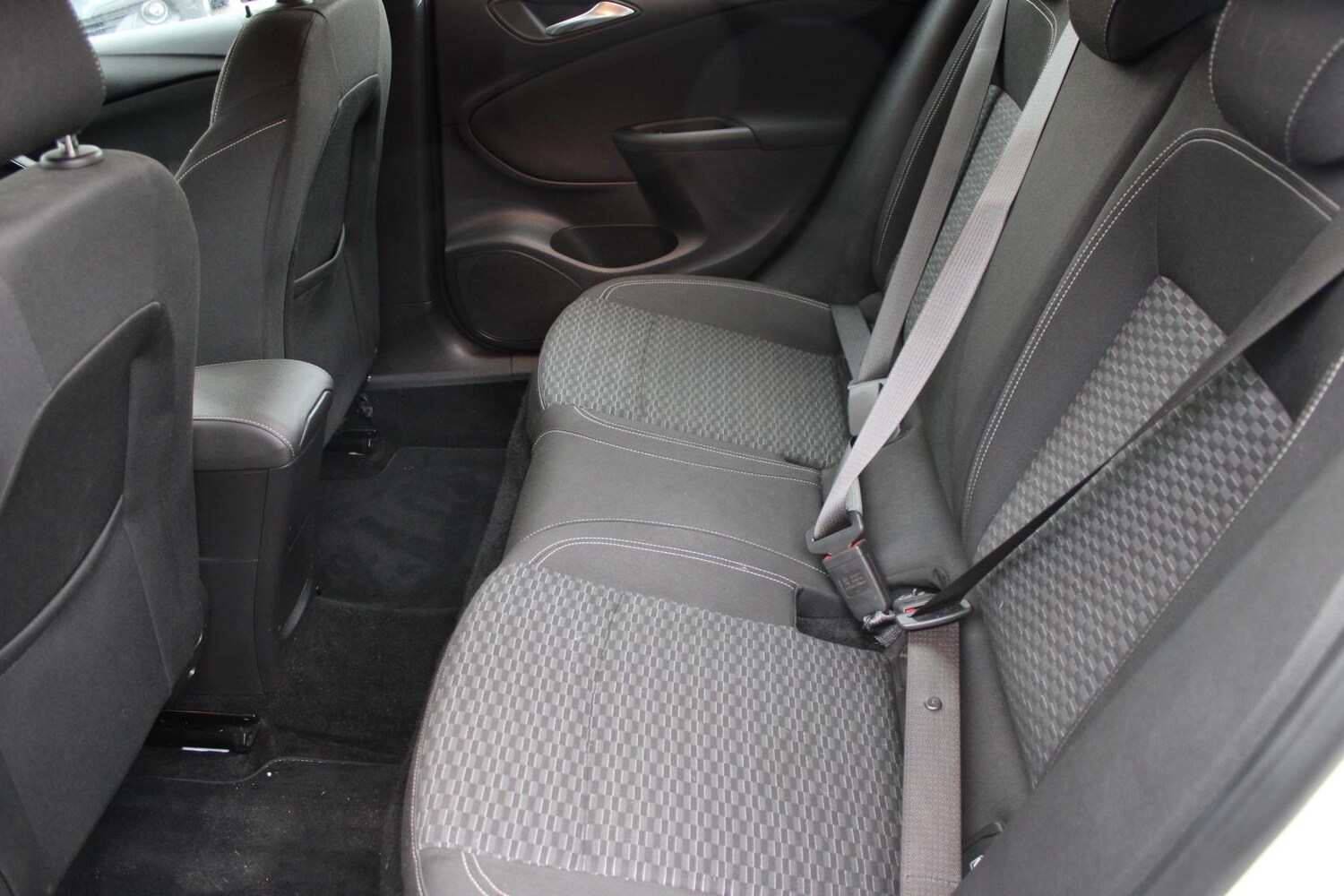 Used Vauxhall Astra 2018 for sale - 77462022: Photo 14