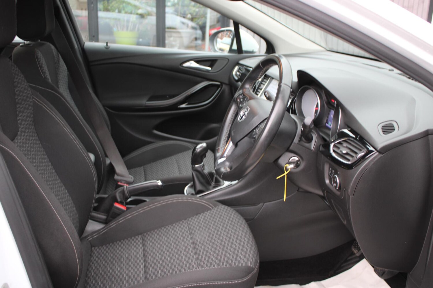 Used Vauxhall Astra 2018 for sale - 77462022: Photo 8