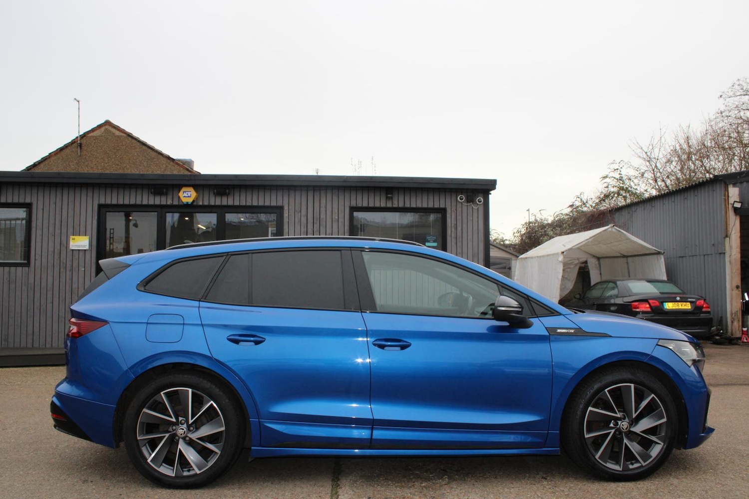 Used Skoda Enyaq 2022 for sale - 76979779: Photo 2