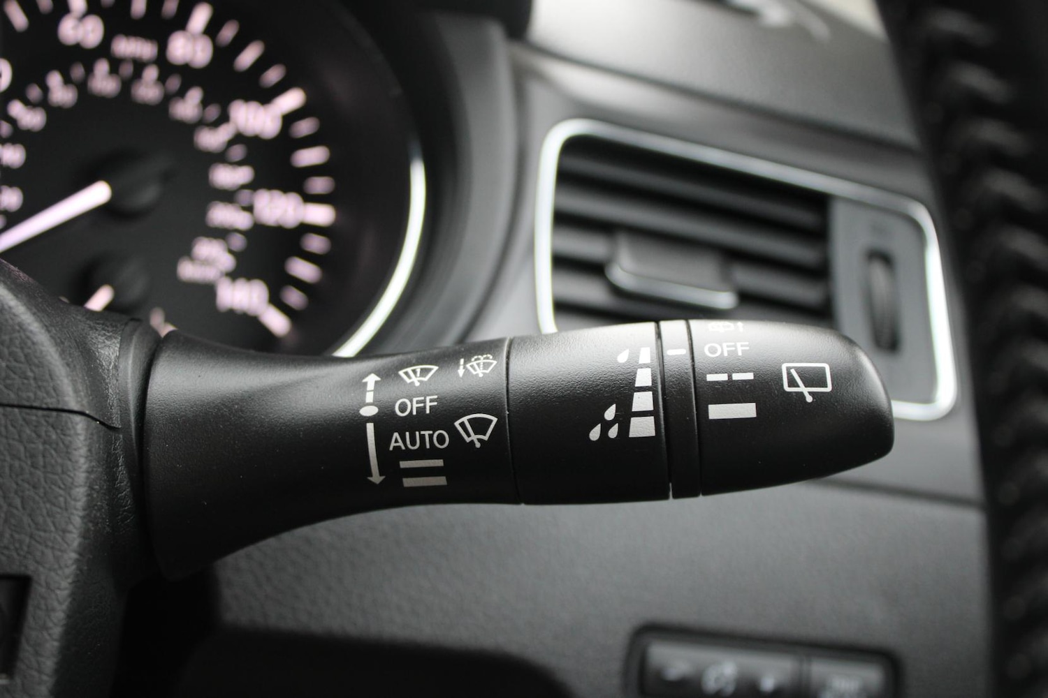 Used Nissan Pulsar 2015 for sale - 76979753: Photo 31