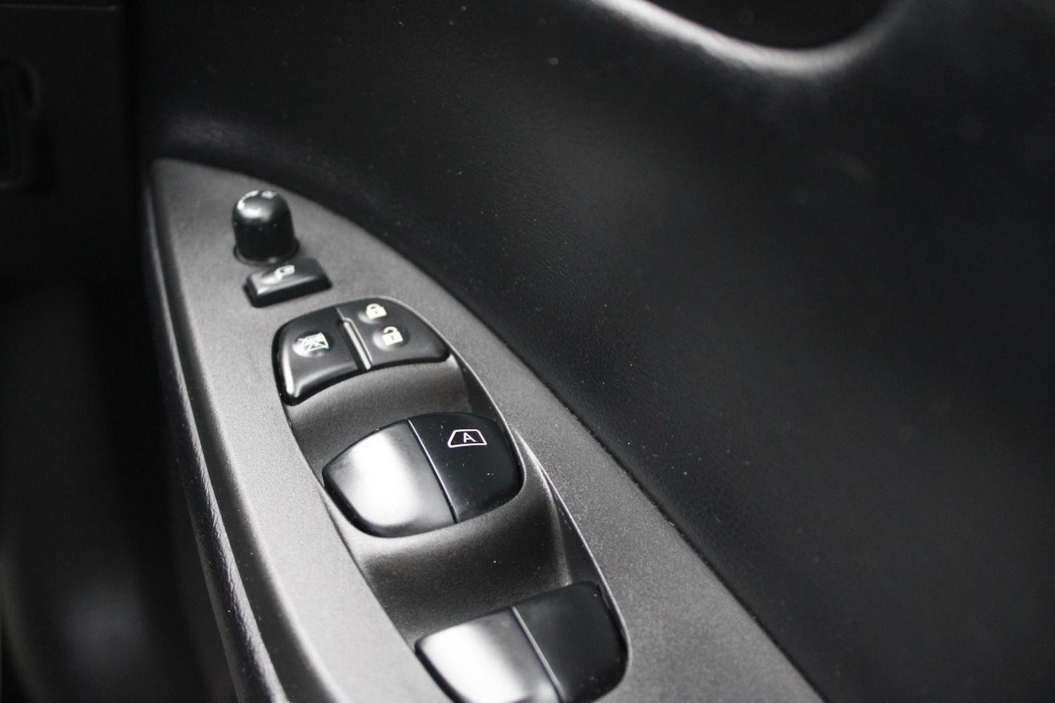 Used Nissan Pulsar 2015 for sale - 76979753: Photo 34