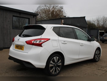 Used Nissan Pulsar 2015 for sale - 76979753: Photo