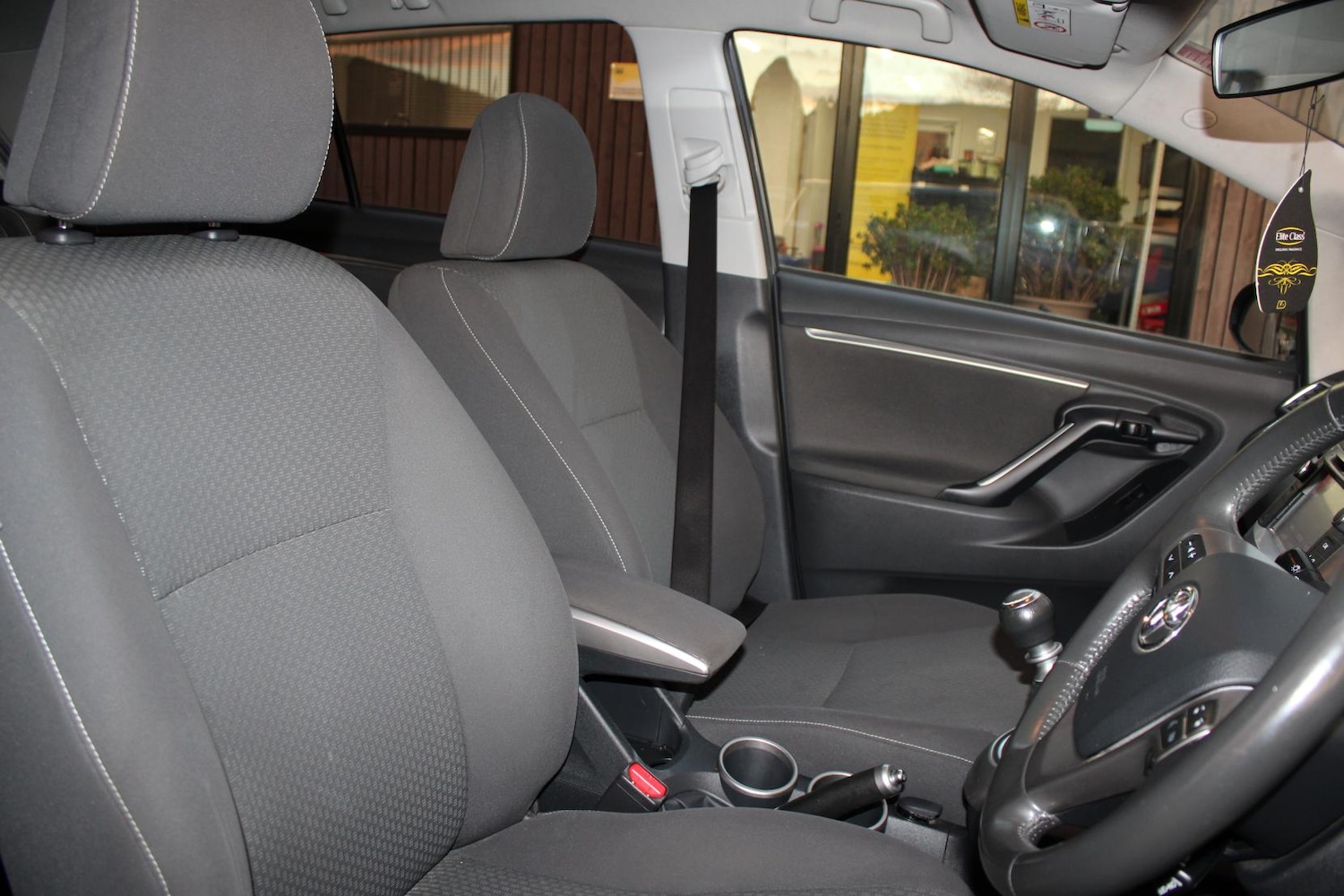 Used Toyota Verso 2013 for sale - 76979762: Photo 11