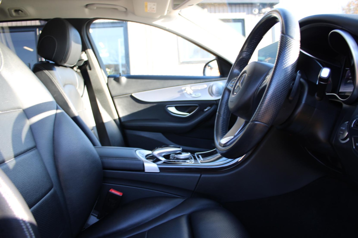 Used Mercedes-Benz C Class 2017 for sale - 76922289: Photo 10