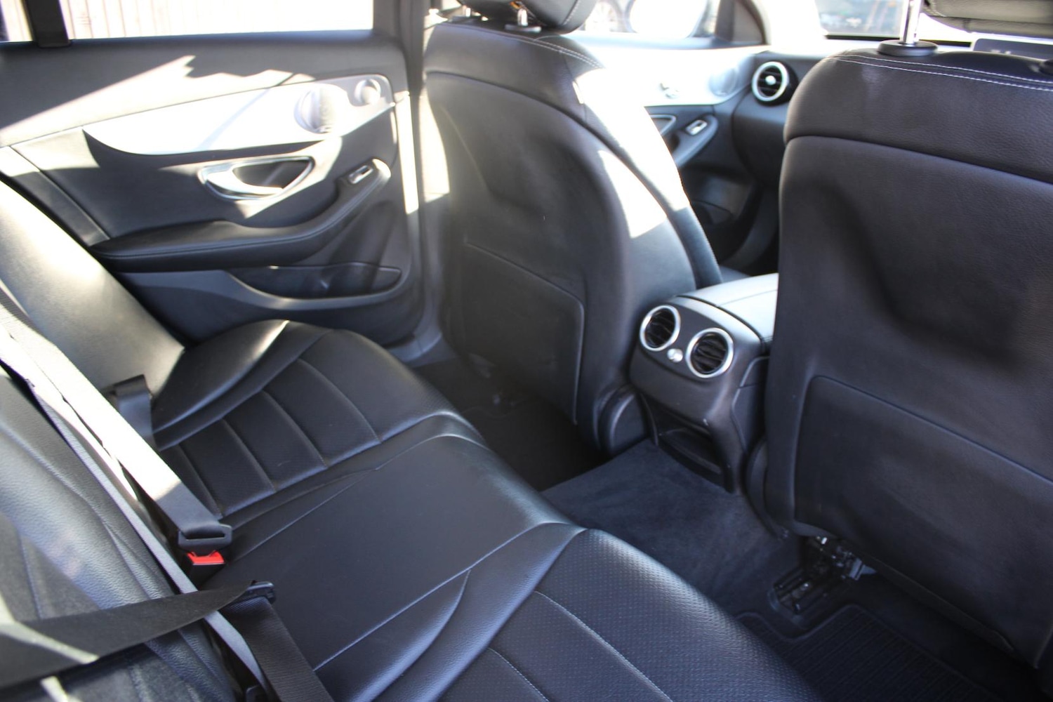 Used Mercedes-Benz C Class 2017 for sale - 76922289: Photo 14