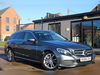 Used Mercedes-Benz C Class 2017 for sale - 76922289: Photo