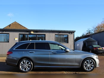 Used Mercedes-Benz C Class 2017 for sale - 76922289: Photo